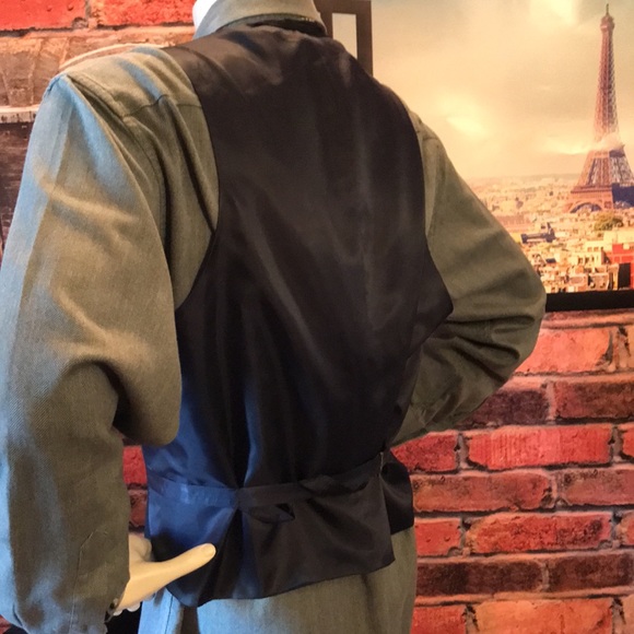 Dockers Vest - Picture 10 of 13